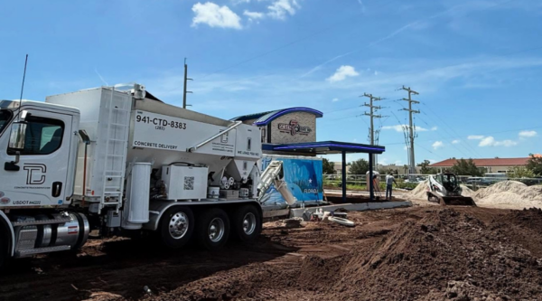 Concrete for Retaining Walls in Manatee & Sarasota County: Mix, Volume, and Delivery Tips